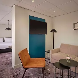 Park Plaza מלון