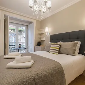 Lovelystay - Charming Douradoures I Appartement Lissabon